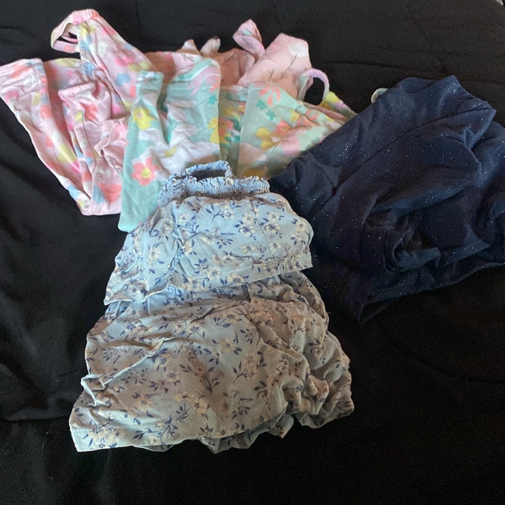 Lot of 5 girl dresses and skort